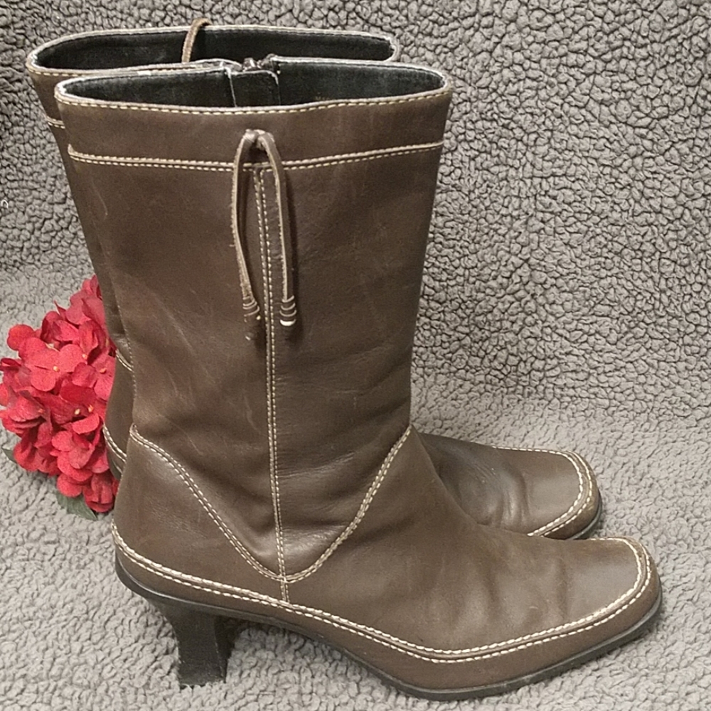 Me Too Brown Leather Mid Calf Boots. - Picture 4 of 5